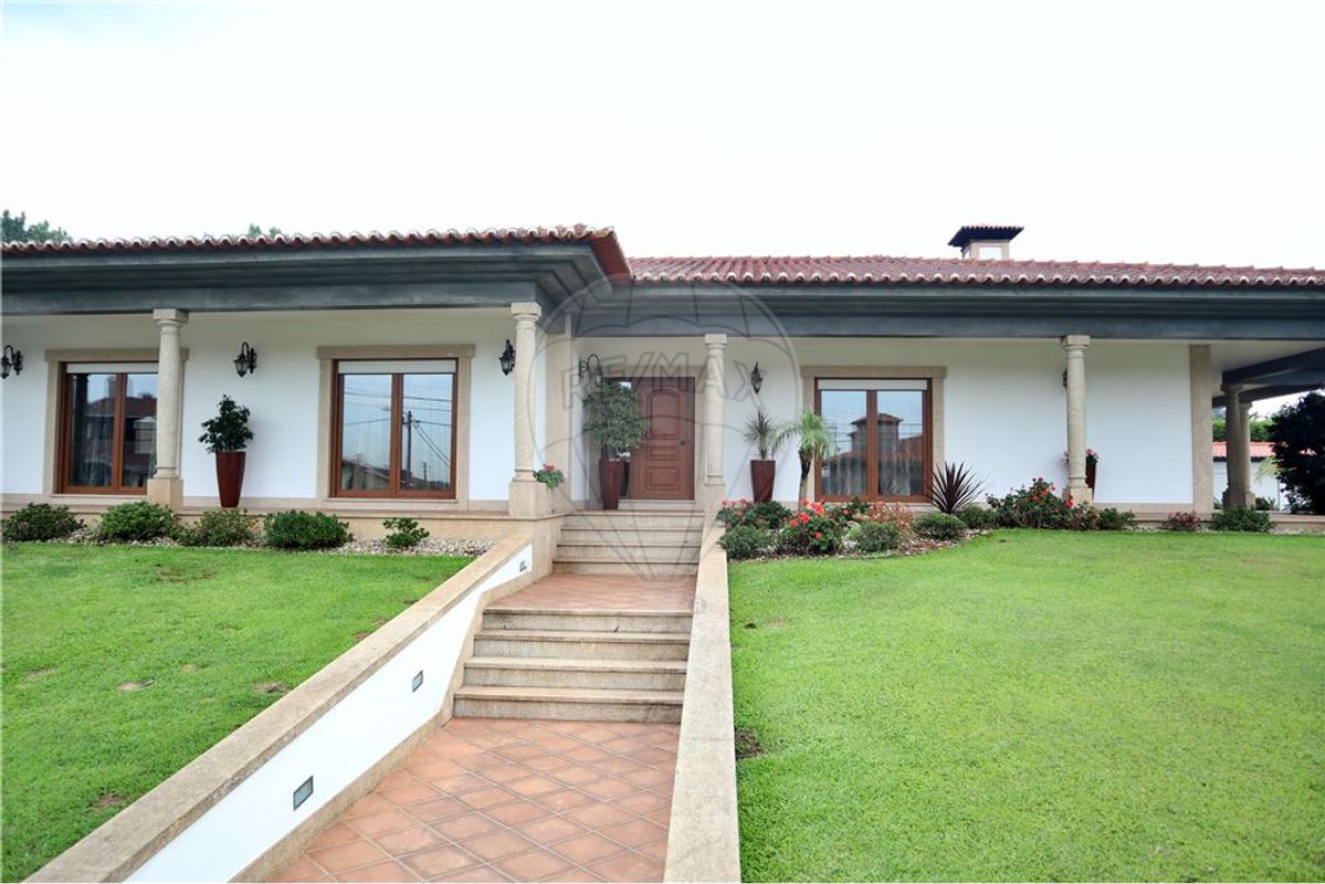 3 Schlafzimmer Haus in Santo Tirso, Portugal, Nr. 23322