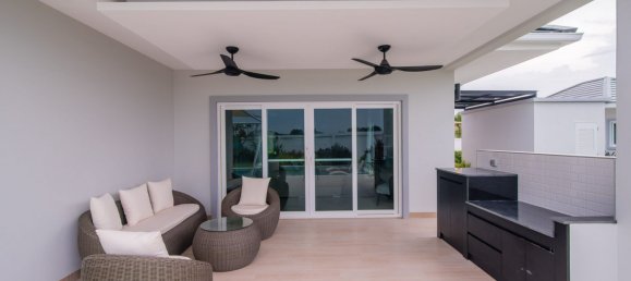 3 bedrooms Cafe / restaurant in Hua Hin, Thailand No. 6447 6