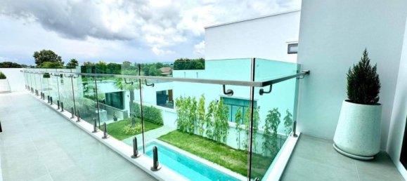 4 bedrooms House in Pattaya, Thailand No. 26118 4