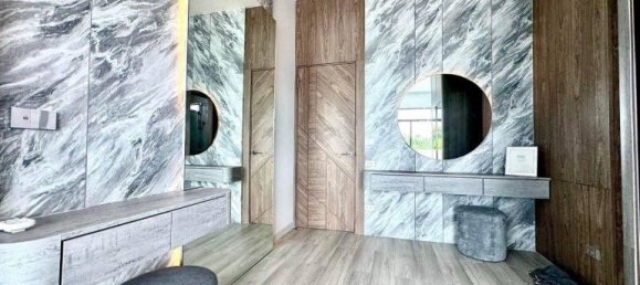 4 bedrooms House in Pattaya, Thailand No. 26118 19