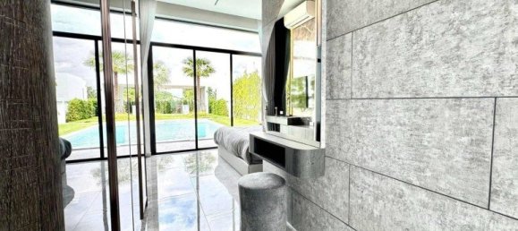 4 bedrooms House in Pattaya, Thailand No. 26118 22