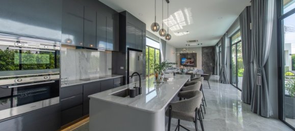 Moradia T4 em Pattaya, Thailand N.º 26118 27