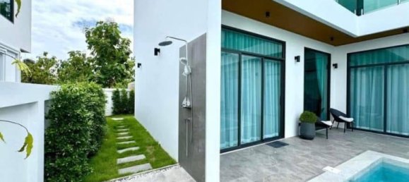 4 bedrooms House in Pattaya, Thailand No. 26118 3