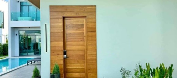 4 bedrooms House in Pattaya, Thailand No. 26118 5