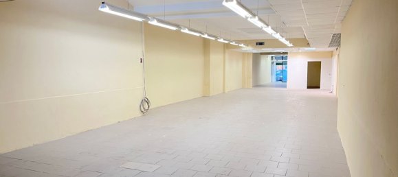 Propiedad comercial en Florence, Italy 210 m² No. 90924 2