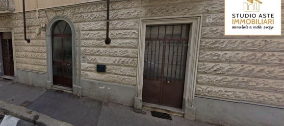 2 bedrooms Apartment in Turin, Italy No. 323617 4