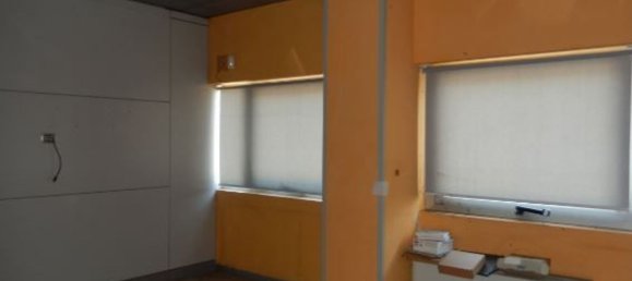 121m² Office in San Donato Milanese, Italy No. 358987 2