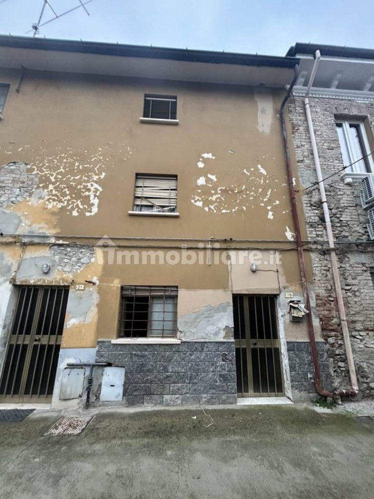 2 bedrooms House in San Giorgio Piacentino, Italy No. 217679