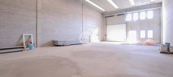 1 room Warehouse in Pandino, Italy No. 54399 8