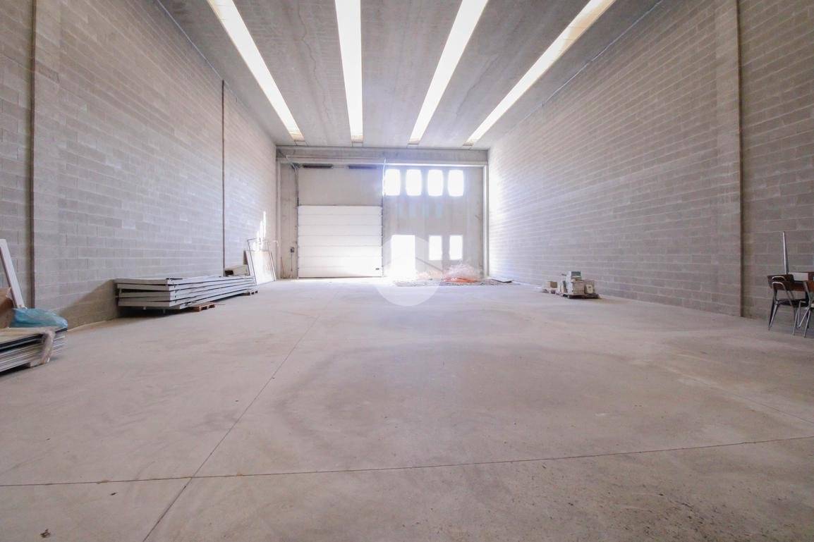 1 room Warehouse in Pandino, Italy No. 54399