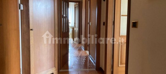 3 bedrooms Apartment in Mantua, Italy No. 380845 2