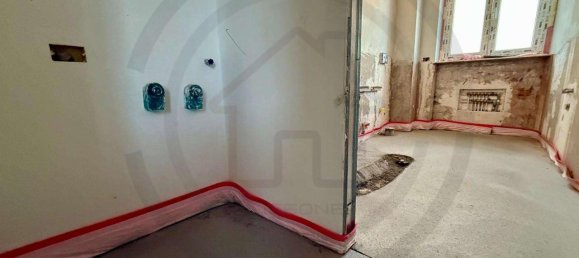 3-salle Appartement à Meda, Italy No. 2422 13