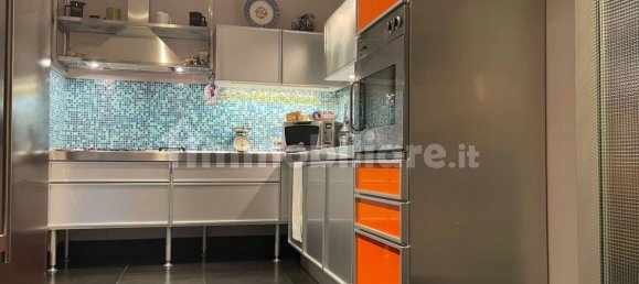 3 bedrooms Penthouse in Livorno, Italy No. 271418 11