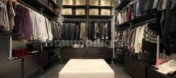 3 bedrooms Penthouse in Livorno, Italy No. 271418 20