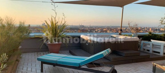 3 bedrooms Penthouse in Livorno, Italy No. 271418 10