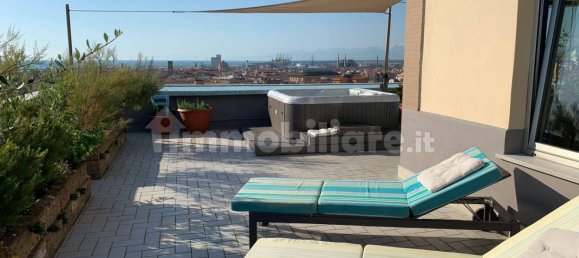 3 bedrooms Penthouse in Livorno, Italy No. 271418 3