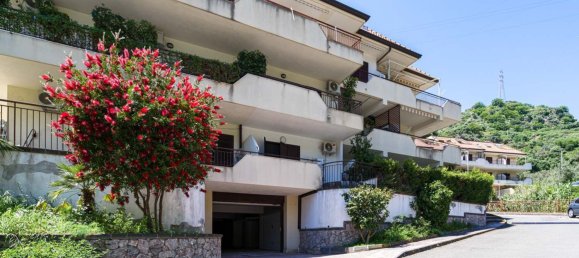  مرآب في Letojanni, Italy 102متر مربع رقم 77103 19