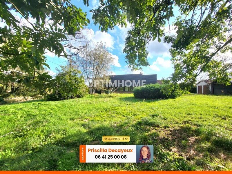 3 Schlafzimmer Haus in La Chapelle-Hugon, France, Nr. 230024