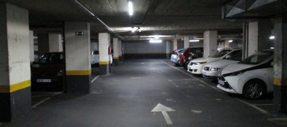 4 bedrooms Apartment in Madrid, Spain No. 21292 39