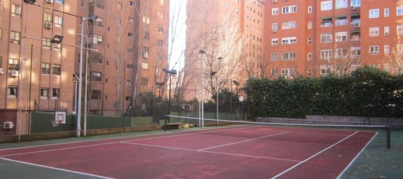 4 bedrooms Apartment in Madrid, Spain No. 21292 7