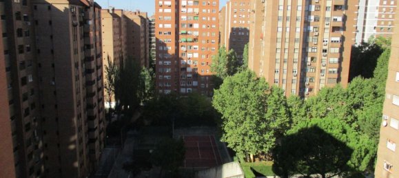 4 bedrooms Apartment in Madrid, Spain No. 21292 40