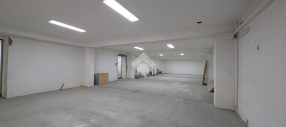 300m² Commercial property in San Prisco, Italy No. 337716 13