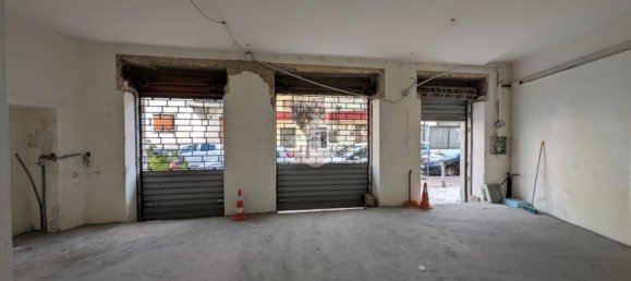 300m² Commercial property in San Prisco, Italy No. 337716 3
