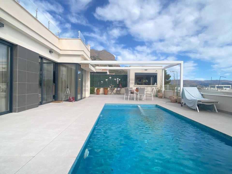 5 bedrooms Villa in Polop, Spain No. 183564