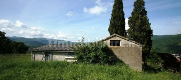 2 bedrooms House in Arezzo, Italy No. 71299 24