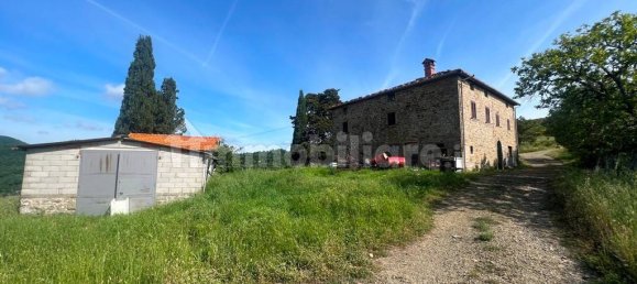 2 bedrooms House in Arezzo, Italy No. 71299 29