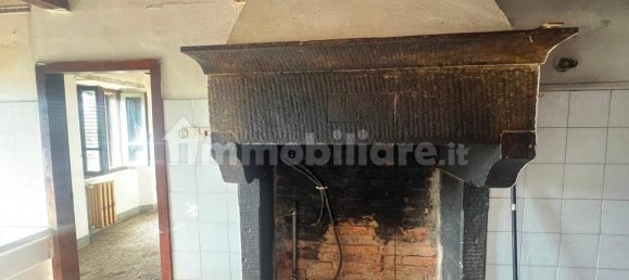 2 bedrooms House in Arezzo, Italy No. 71299 37