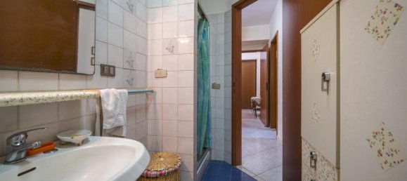 4-salle Appartement à Messina, Italy No. 34881 16