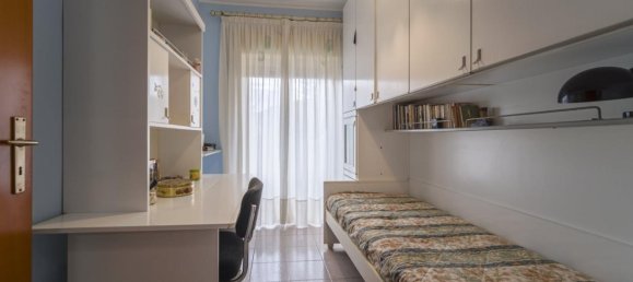 4-salle Appartement à Messina, Italy No. 34881 43