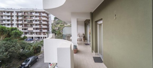 4-salle Appartement à Messina, Italy No. 34881 7