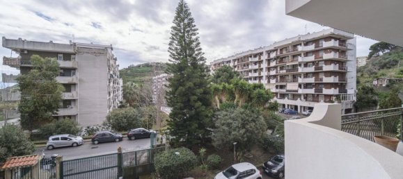 4-salle Appartement à Messina, Italy No. 34881 4