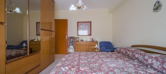 4-salle Appartement à Messina, Italy No. 34881 41