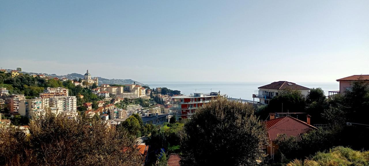 3-salle Appartement à Sanremo, Italy No. 232751