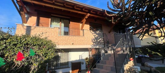 3 bedrooms Villa in Mozzate, Italy No. 109437 32