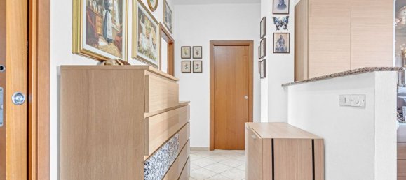 Apartamento de 3 divisões em Verano Brianza, Italy N.º 278093 13