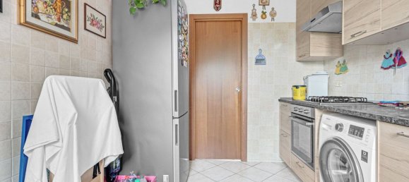 Apartamento de 3 divisões em Verano Brianza, Italy N.º 278093 5