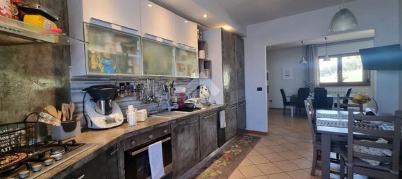4 rooms Apartment in Notaresco, Italy No. 183677 9