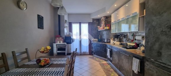4 rooms Apartment in Notaresco, Italy No. 183677 7