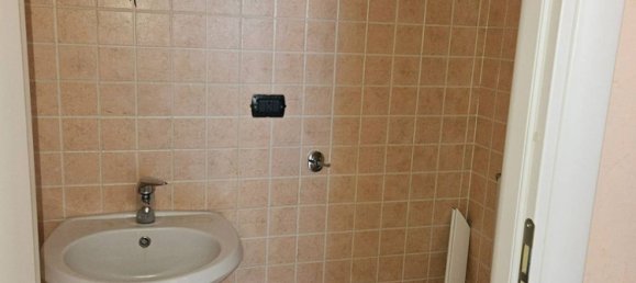 60m² Commercial property in Viterbo, Italy No. 285665 9