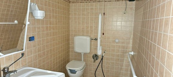 60m² Commercial property in Viterbo, Italy No. 285665 8