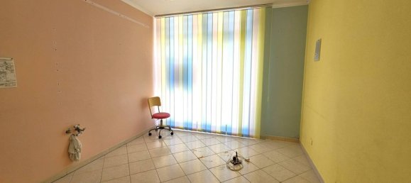 60m² Commercial property in Viterbo, Italy No. 285665 7