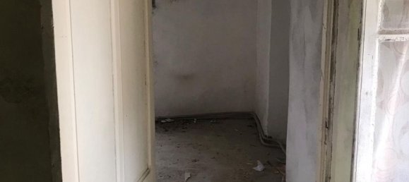 4 rooms Apartment in Follo, Italy No. 254192 5