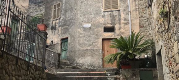 4 rooms Apartment in Follo, Italy No. 254192 14