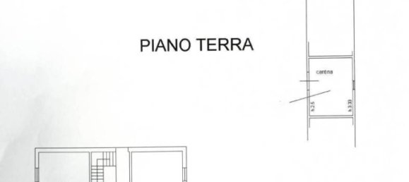 4 bedrooms House in Carrara, Italy No. 41475 8