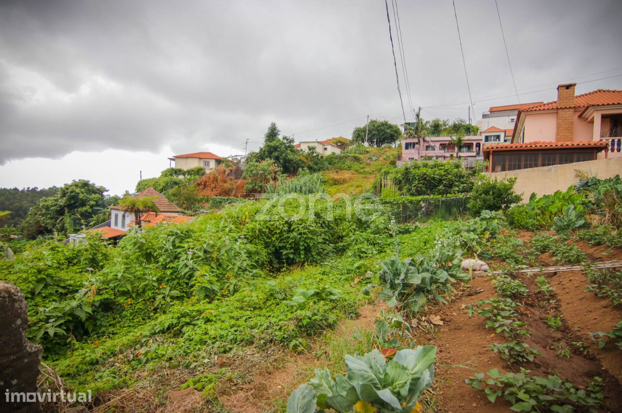 Terrain à Funchal, Portugal 2080m² No. 85900