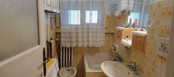 2 bedrooms Apartment in Turin, Italy No. 336905 9